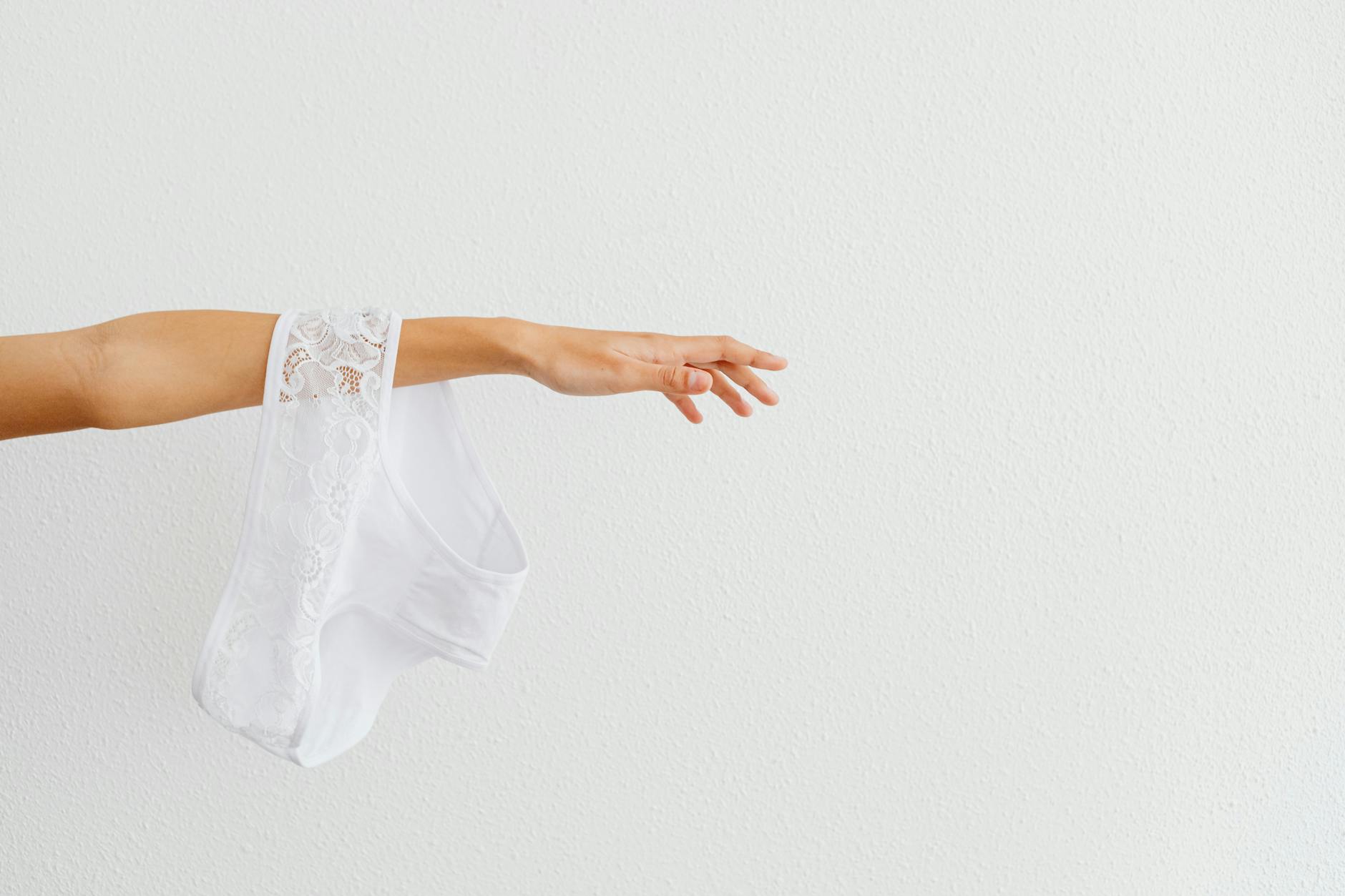 요실금 치료 케겔 운동 방법 및 요실금 팬티 브랜드별 비교 매뉴얼