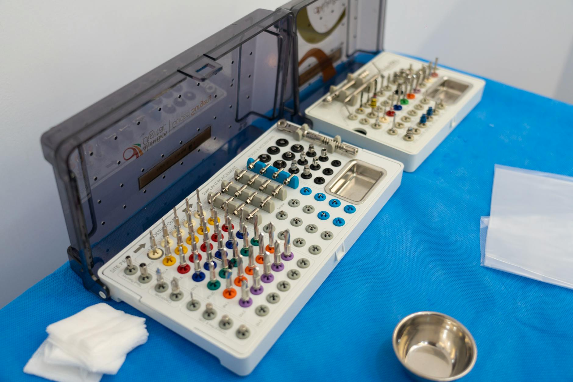 어금니 임플란트 수명 및 관리법 치간칫솔 사용 의무화 매뉴얼 8 어금니 임플란트 수명 및 관리법 치간칫솔 사용 의무화 매뉴얼