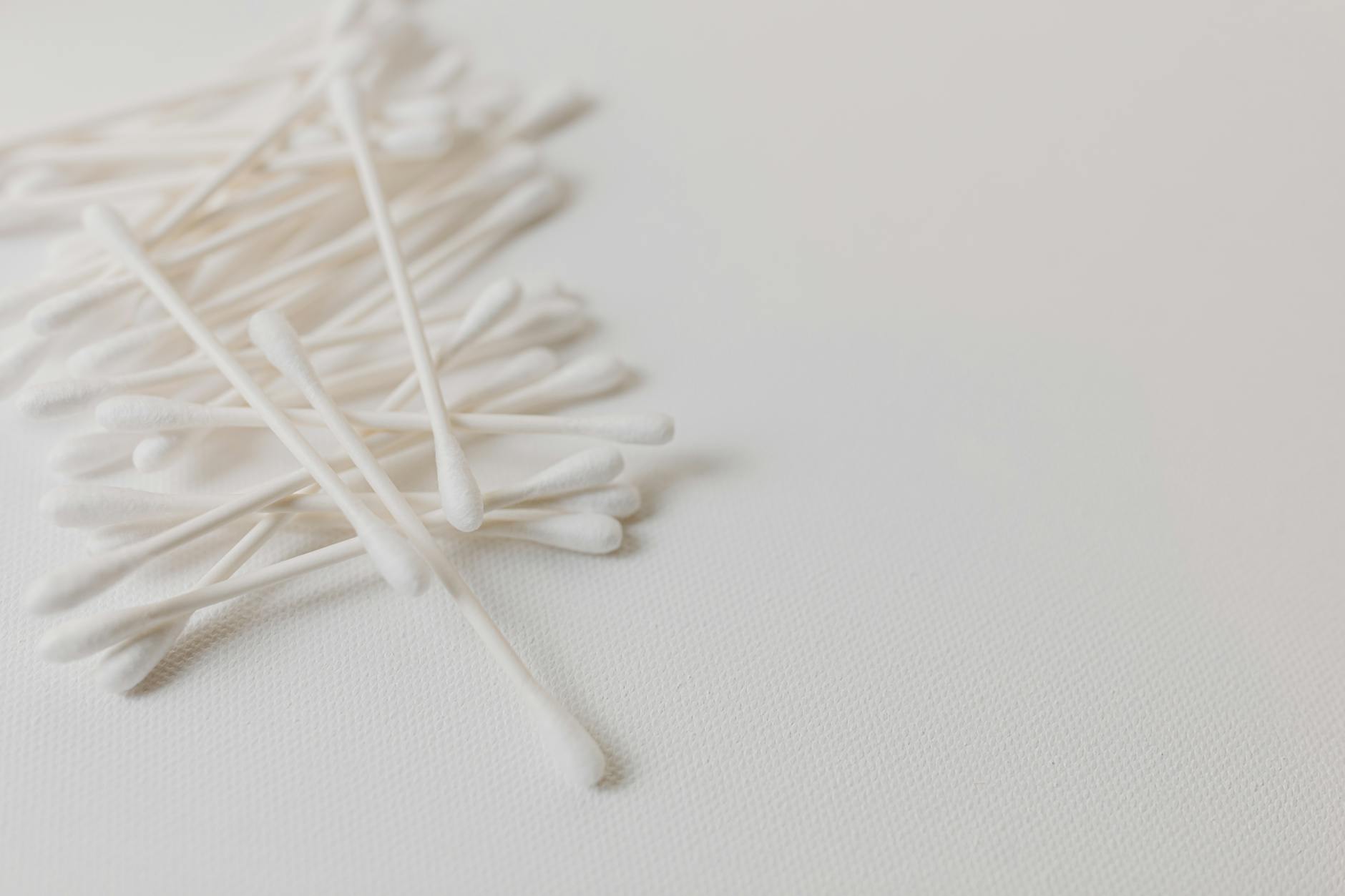 귀 파는 법 대신 귀 세정제 사용 및 외이도염 치료 비용 가이드 매뉴얼
